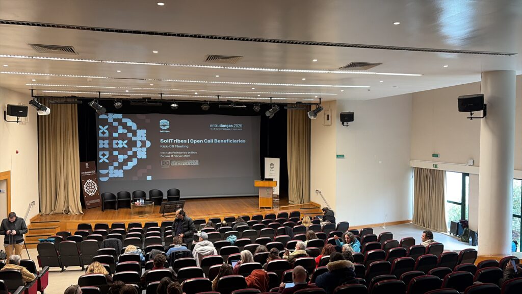 SOIL STORIES: Un'Alleanza Scienza-Arte